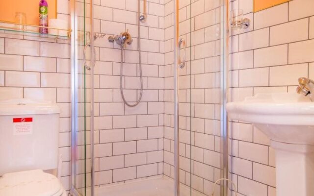 Creston Villa Guest House