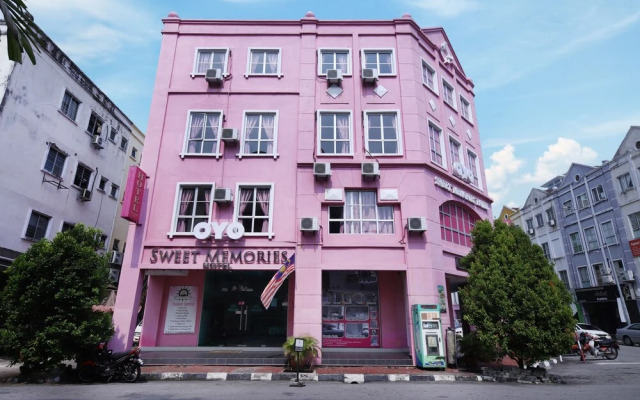 OYO 954 Sweet Memories Hotel