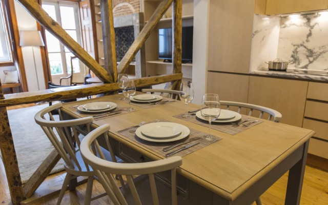 Rustic Flat at Lisbon's Heart