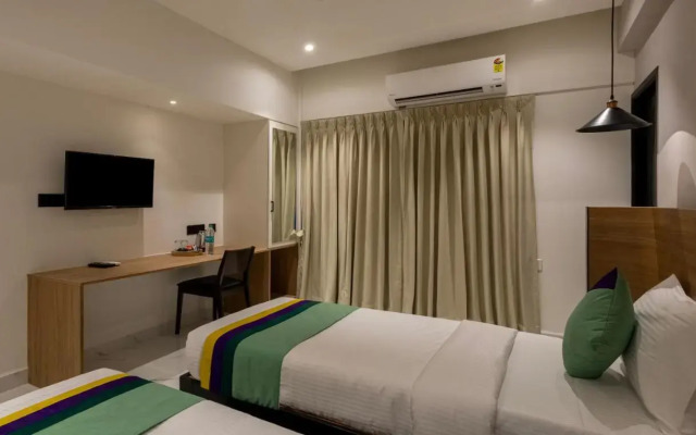 Treebo Premium Vapr Ashok Nagar