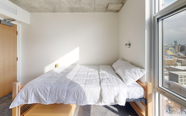 Oak House Residence