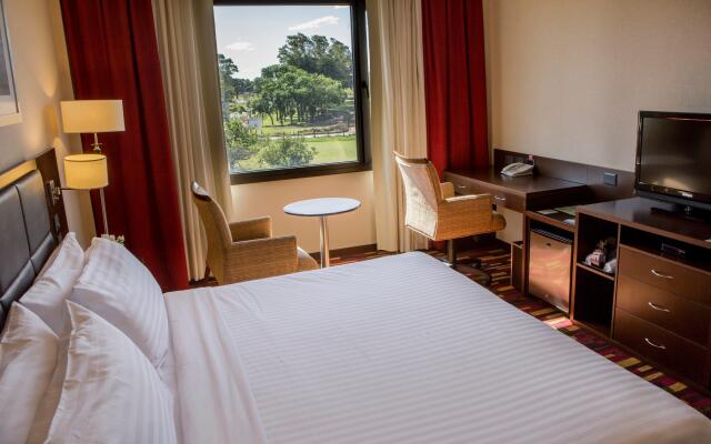 Holiday Inn Buenos Aires Ezeiza Airport, an IHG Hotel