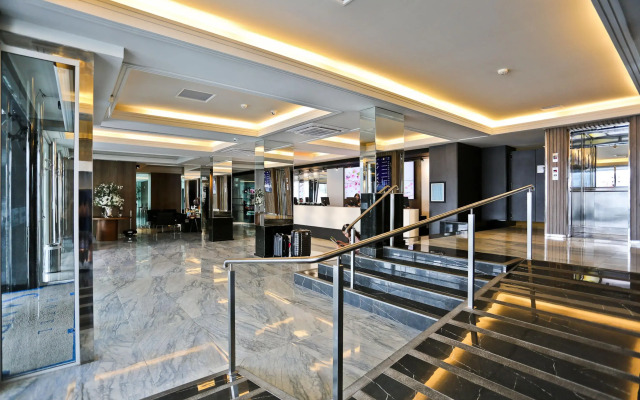 Sandri Palace Hotel