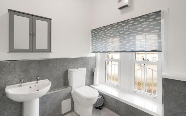 Myreton Hill Apartment