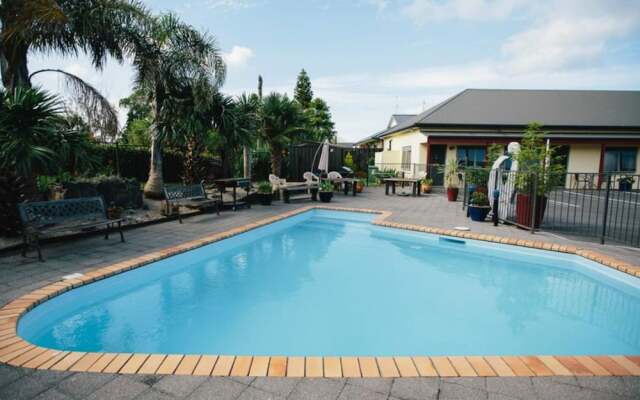 ASURE Kaimai View Motel