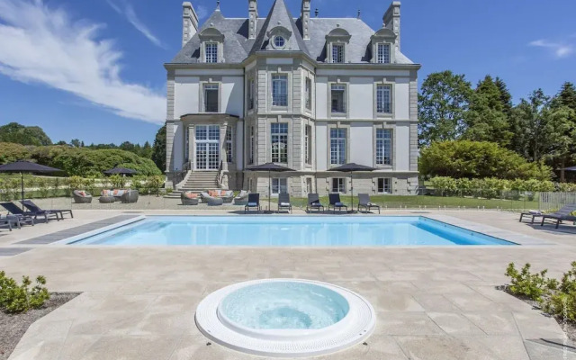 Chateau Les Garennes