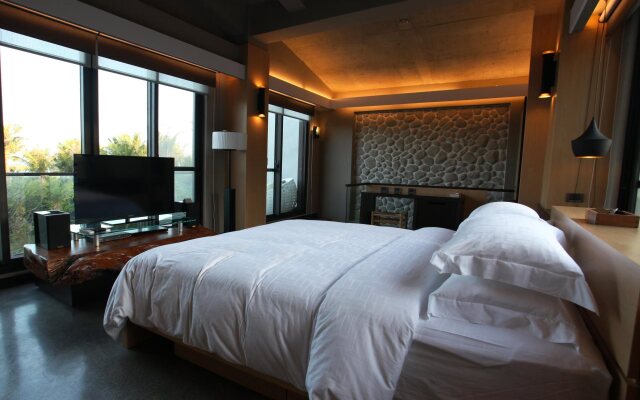 The House 15