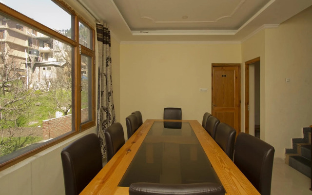 Hotel WhitePod Manali by OYO Rooms