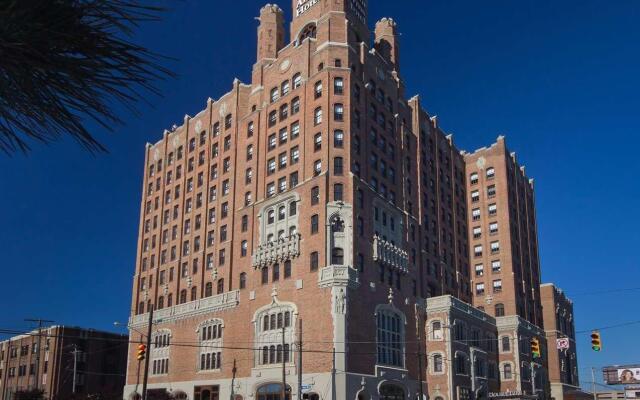 The Tudor Arms Hotel Cleveland - a DoubleTree by Hilton