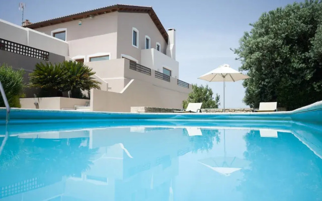 Luxurious Panoramic View Villa