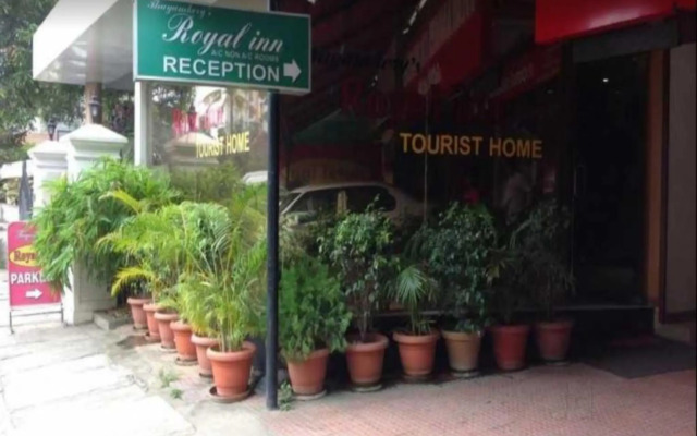 Thayamkery's Royal inn