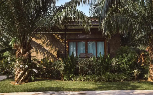 Palm Pran Resort