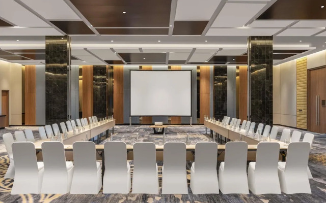 Grand Mercure Batam Centre