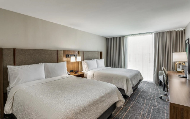 Holiday Inn Dallas Market Ctr Love Field by IHG