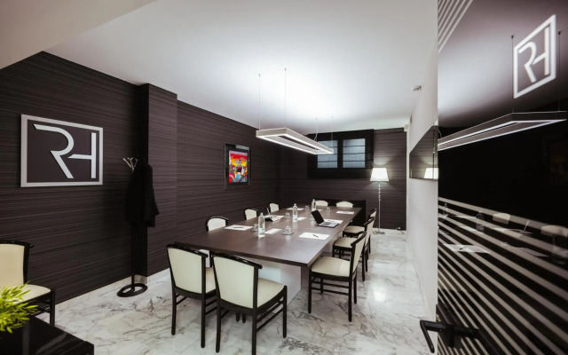 Raffaello Hotel