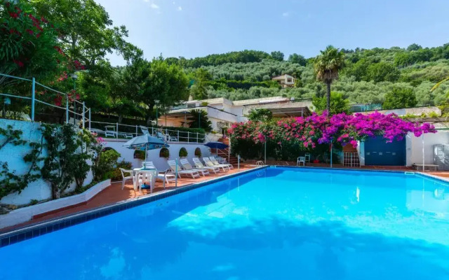 Villa With Shared Pool in Massa Lubrense by Wonderful Italy