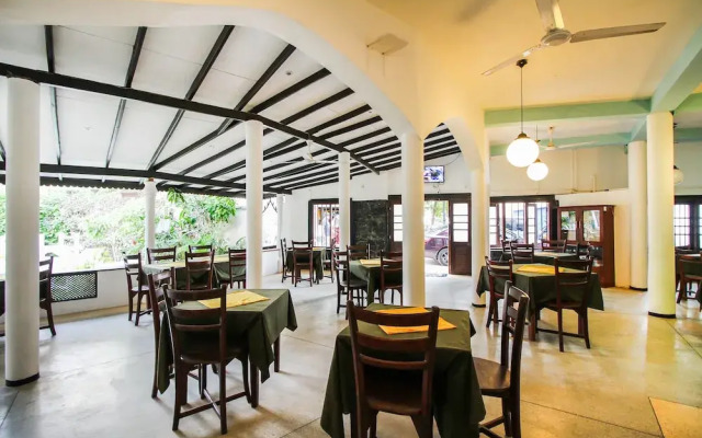 Oyo 295 Sea View Hotel 02