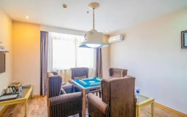 Super 8 Ningbo Beilun Hengshan West Road