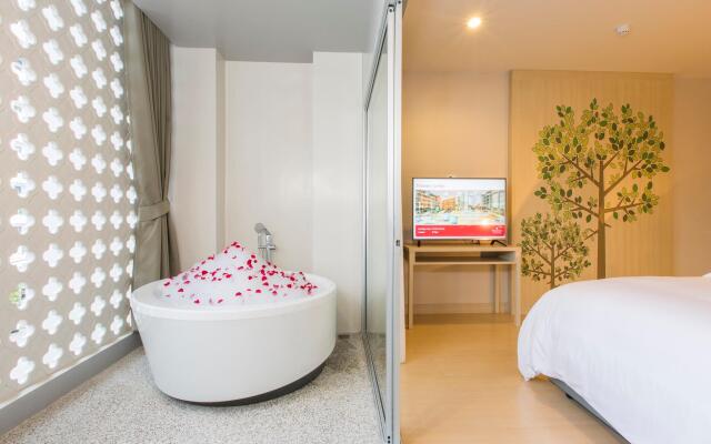 Ramada by Wyndham Phuket Deevana Patong
