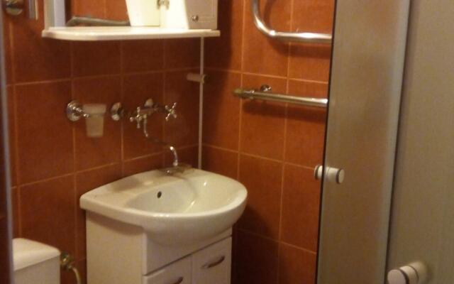 Отель Жуков