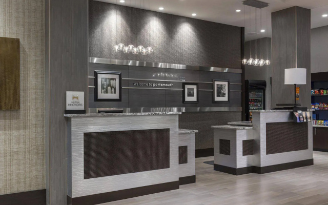 Hampton Inn & Suites Portsmouth Downtown