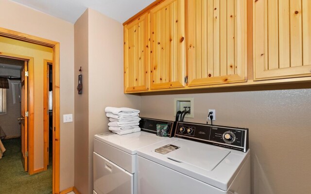 085 - Bear Paw Chalet