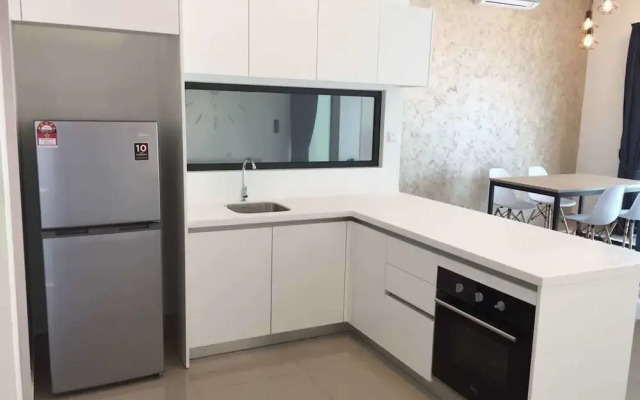 CitiZen Old Klang Road By Plush