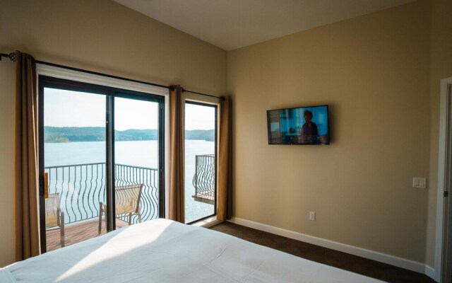 2 Bedroom Lake View Villa - Unit 409
