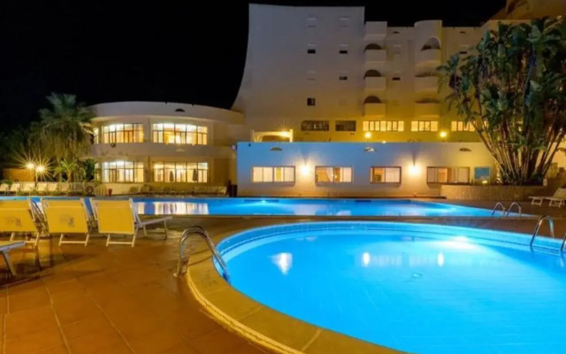 Paradise Beach Resort