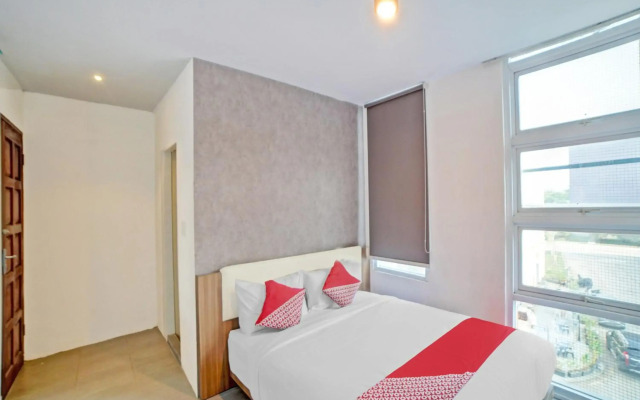 Super OYO 90559 Gamacity Residence