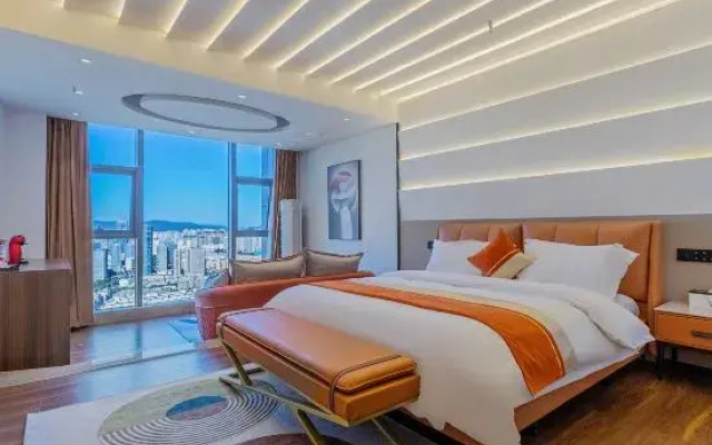 ZhuoYue Qingshe Hotel (Tongde Plaza)
