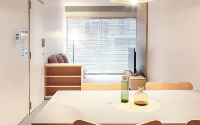 M/W Hotel