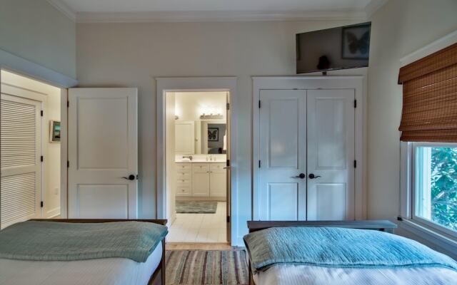 Watercolor - Park District 2-Bedroom Condos by 360 Blue
