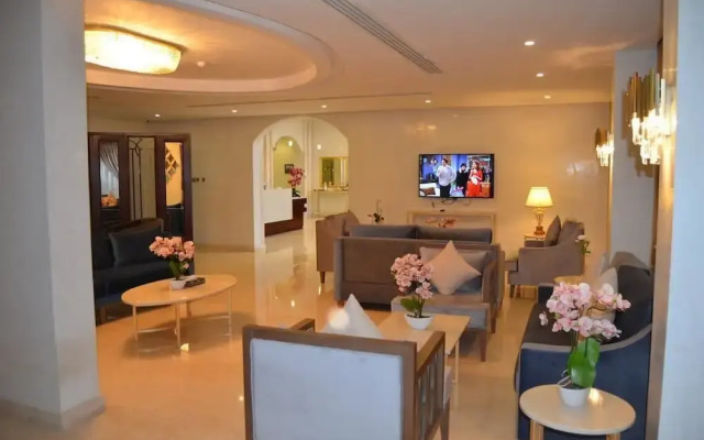 Larissa Suites