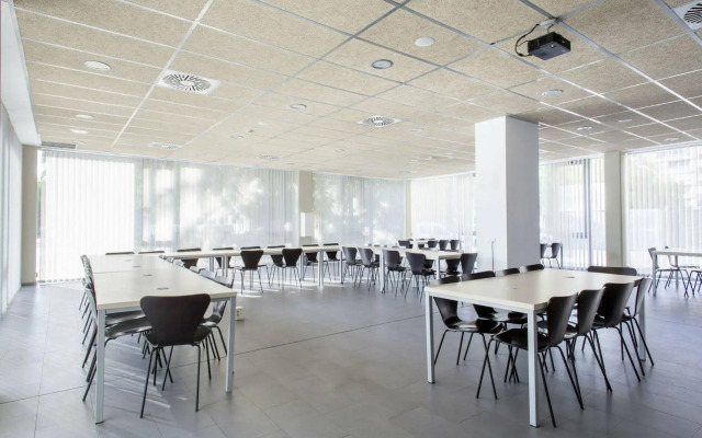 Residencia Universitaria Resa Damià Bonet - Campus Accomodation