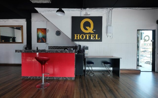 OYO 1104 Q hotel