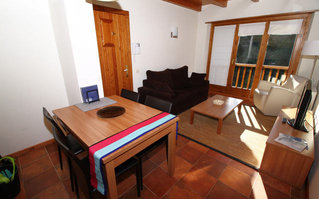 Snö Apartamentos Mont Romies Unhola