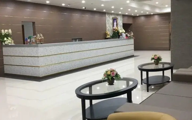 May Flower Grand Hotel Korat