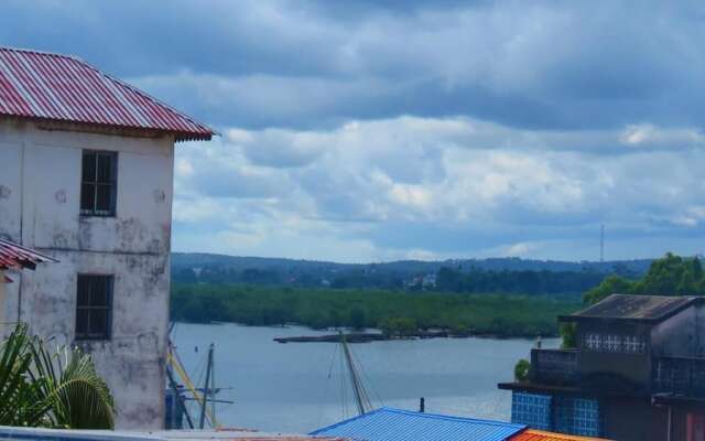 Rumaisa Hotel