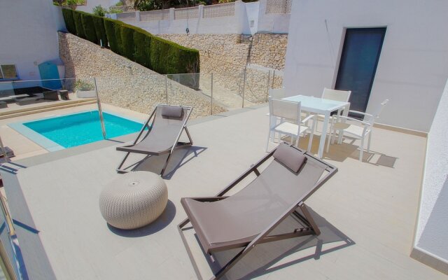 Amigos - holiday home with private swimming pool in Moraira