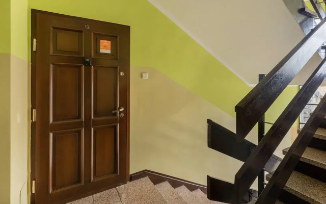 Plac Neptuna Apartments by Renters