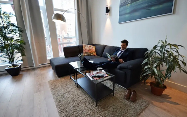 LikeAHotel-Ste Catherine/Downtown Montreal