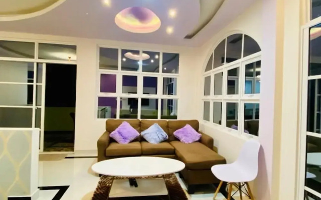 Hedheykuri Residence
