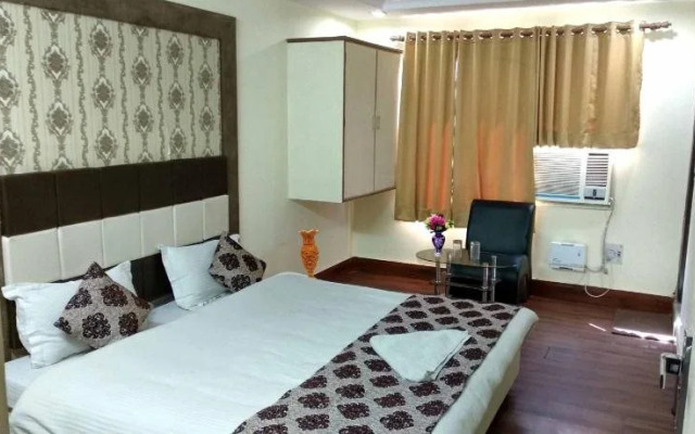 Hotel Ishwar Palace