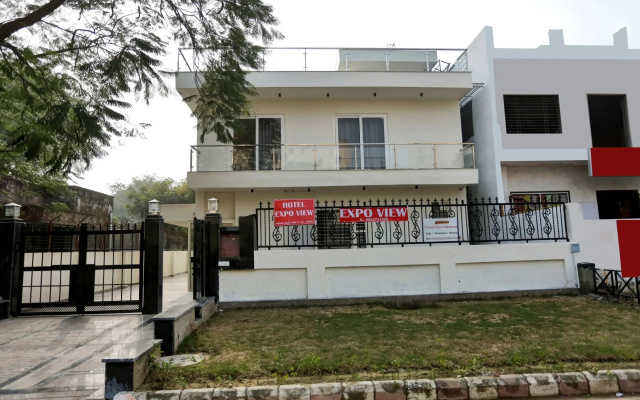Hotel O Expo View Near PVR Ansal Plaza Greater Noida