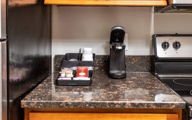 Two Levels Cleveland Luxury Condo