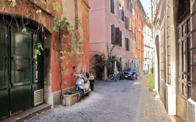 Vicolo delle grotte Campo di fiori