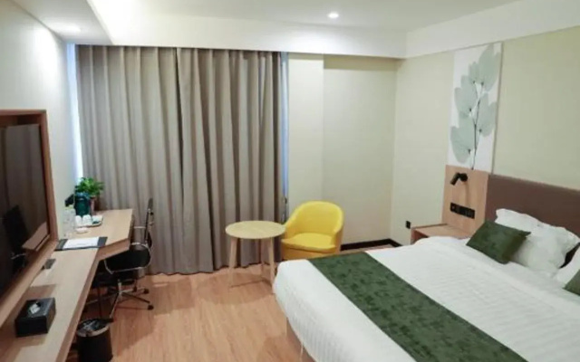 GreenTree Inn Express Shandong Qingdao Chengyang District Aodong Road