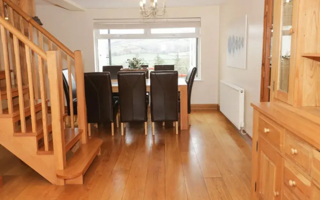 Bryn Derw Holiday Cottage