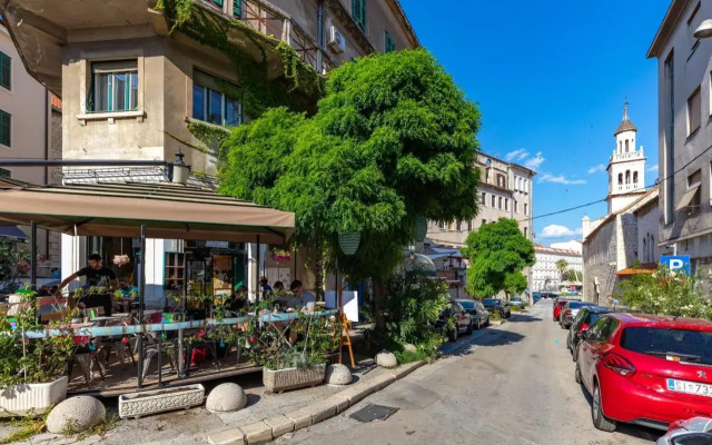 Studio Apartment Luka